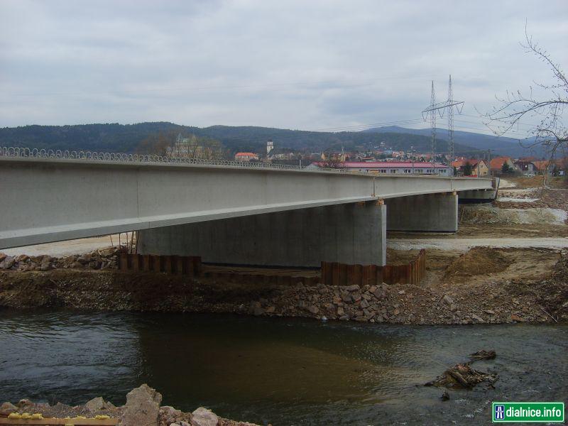 most cez rieku Nitra