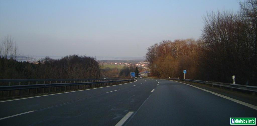 Nemecká A8 medzi Mnichovom a Slazburgom bez odstavneho pruhu, bez obmedzenia rychlosti