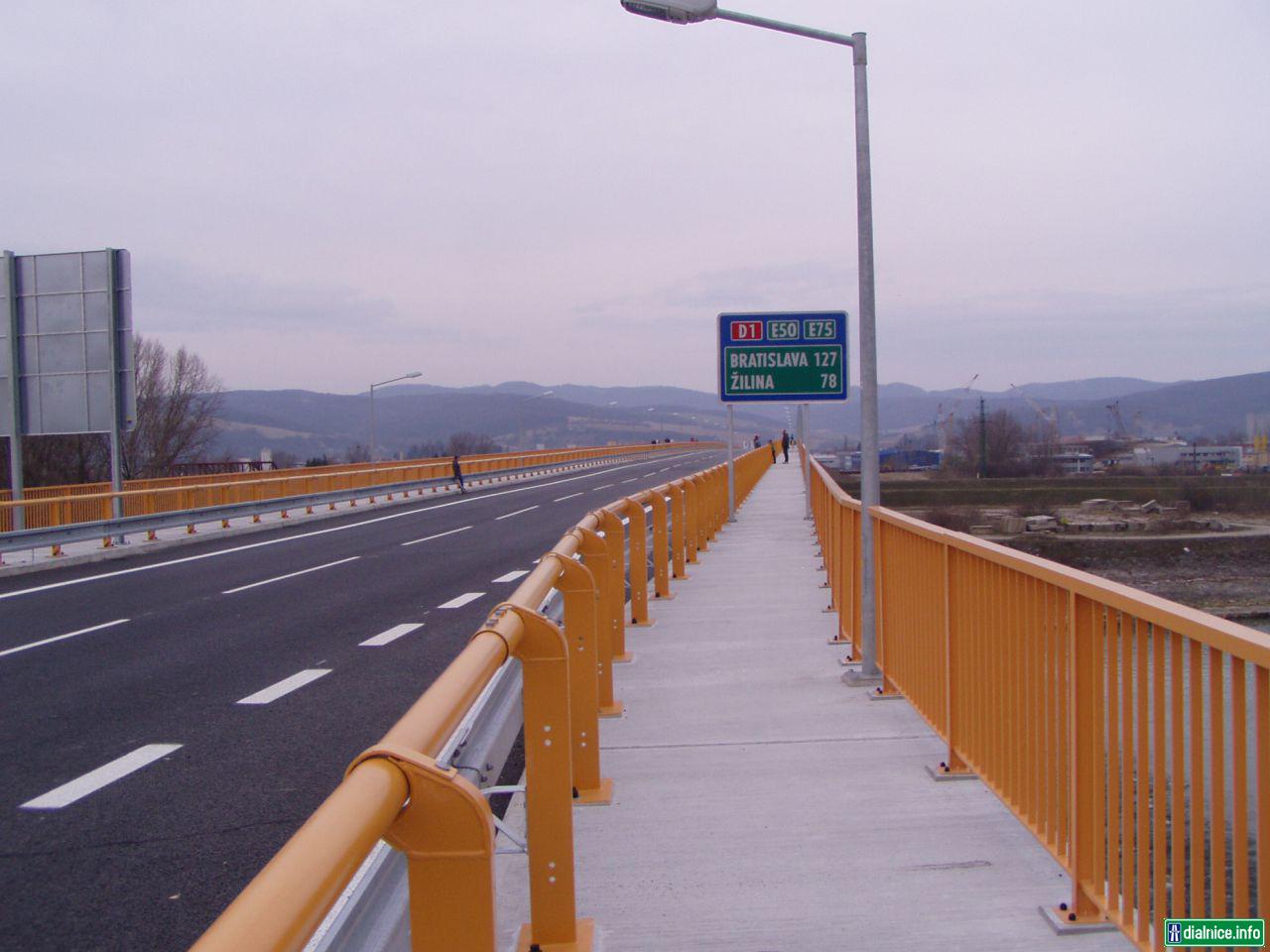 Trenčín - nový most, súvisiace komunikácie a výhľady II