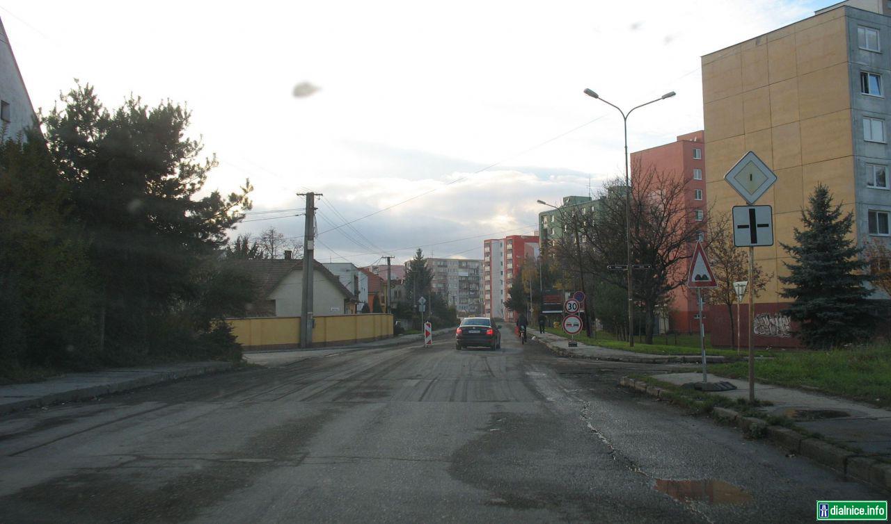Trencin - rekonstrukcia Opatovskej