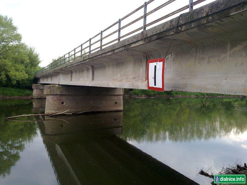 Oprava mosta cez Hron pri Želiezovciach na ceste III. triedy