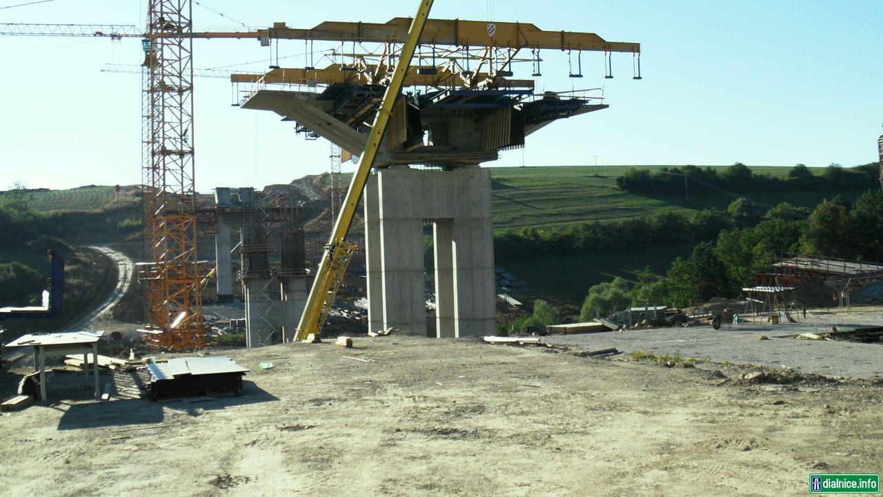 D1_Fričovce - Svinia_most medzi Hendrichovcami a Bertotovcami
