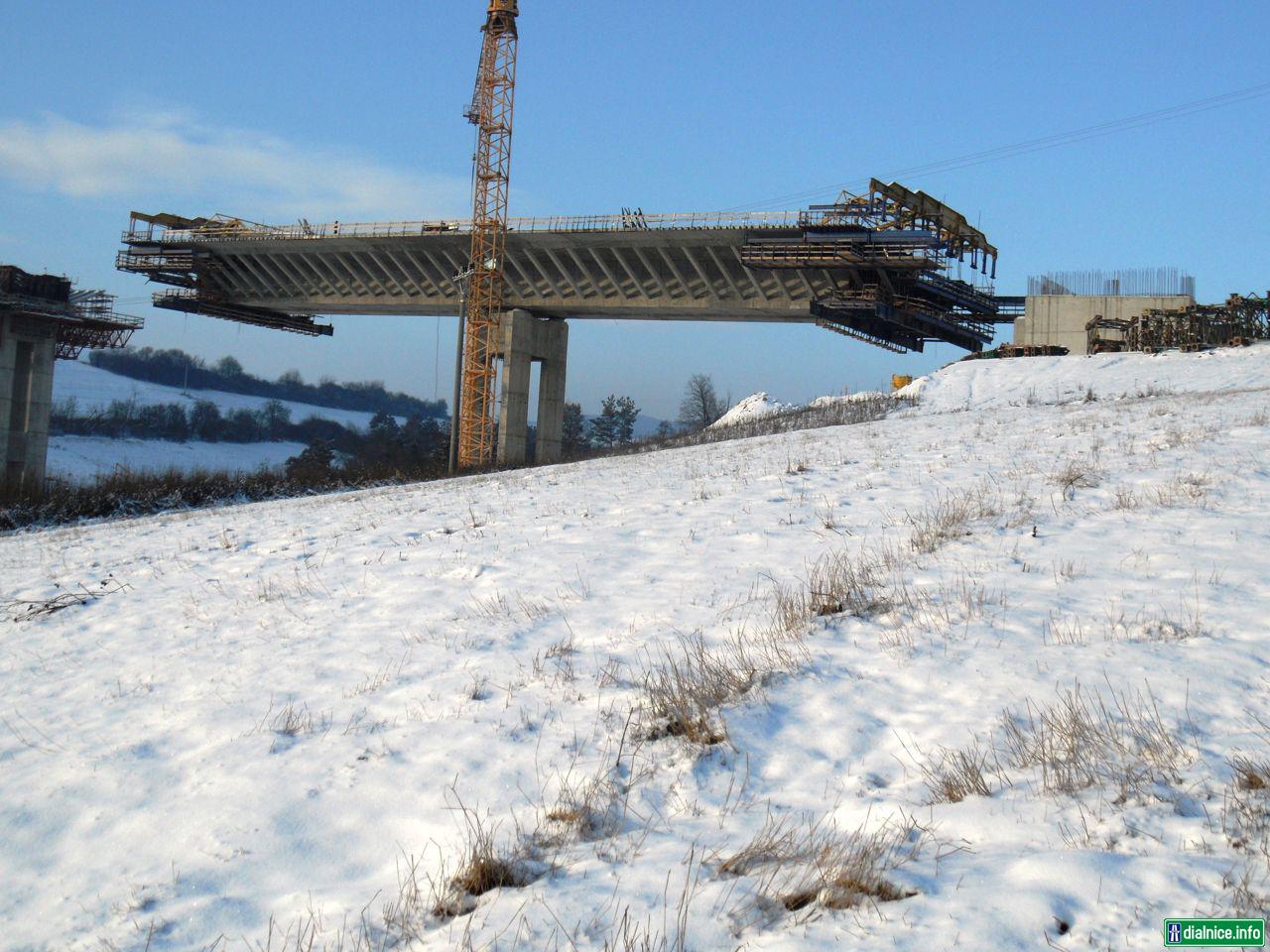 D1_Fričovce-Svinia_most medzi Bertotovcami a Hendrichovcami