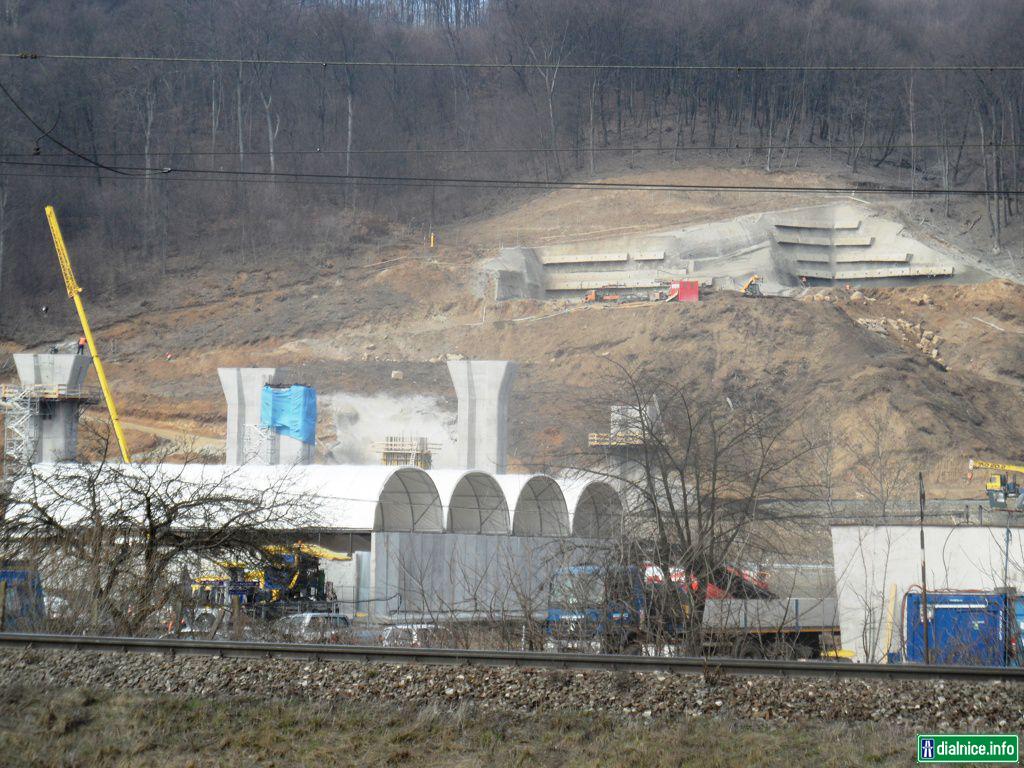 D1_PO západ_PO juh_východný portál tunela Prešov