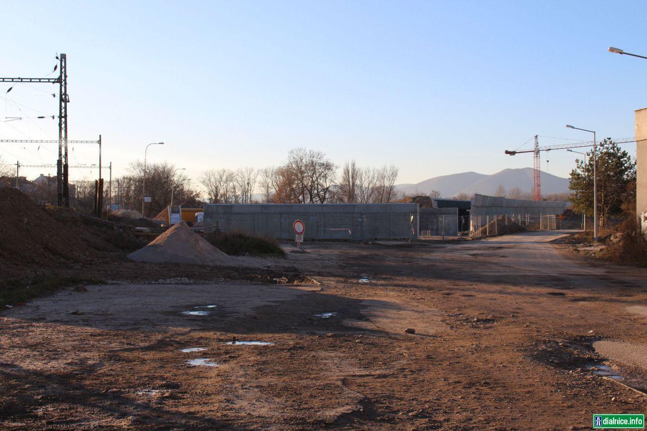 ŽSR, Modernizácia trate Zlatovce-Trenčianska Teplá 12/2015