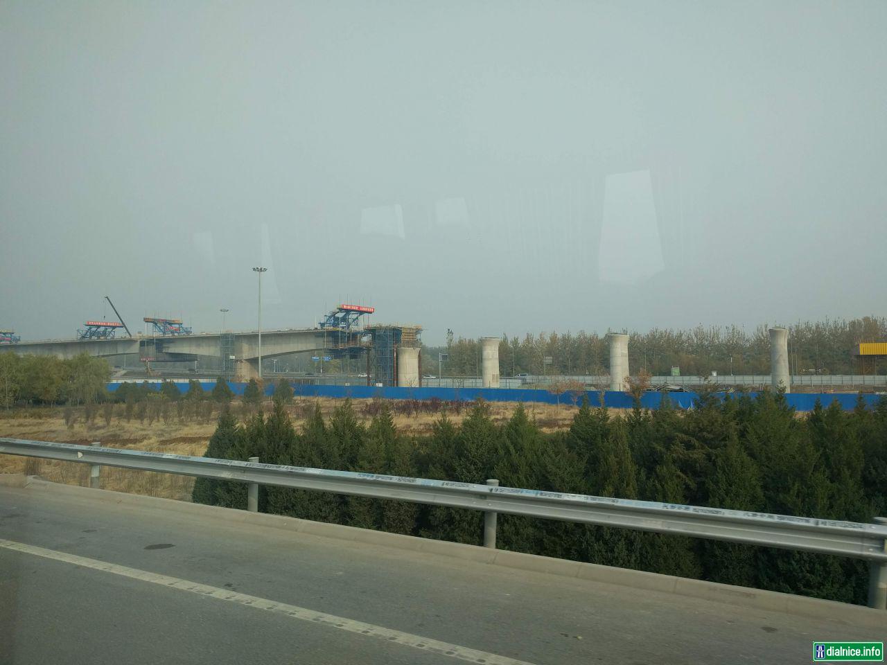Čína - výstavba VRT Peking