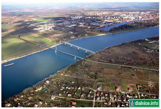 Plánovaný nový most v Komárne ponad Dunaj