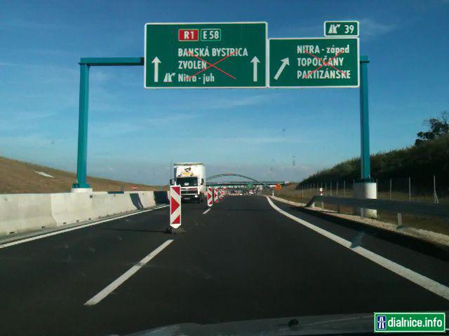 Exit 39 na R1: Nitra - západ (križovatka Lehota)
