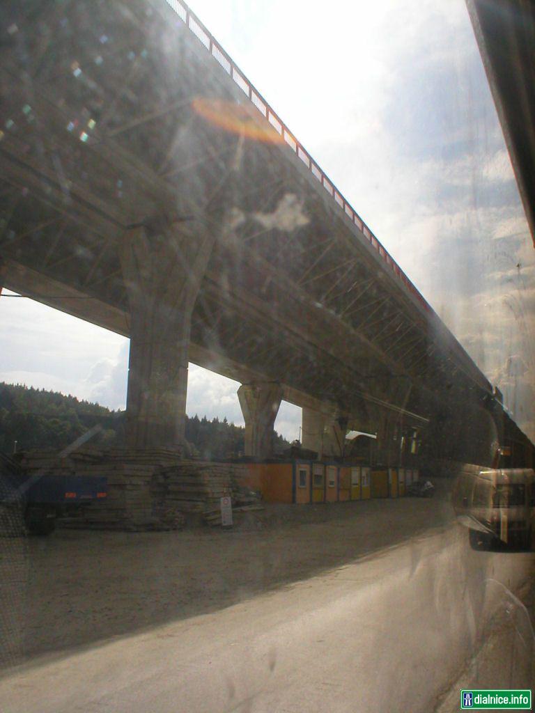 Ladce - Sverepec, Most Sverepec
