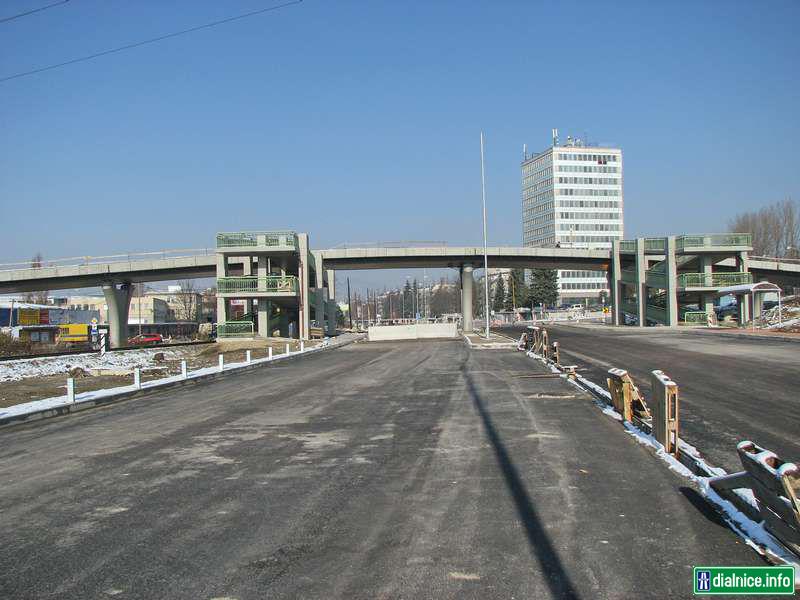 Mostné prepojenie DP z Kamennej ulice na Obvodovú