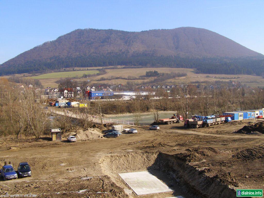 Stavenisko pod hradom