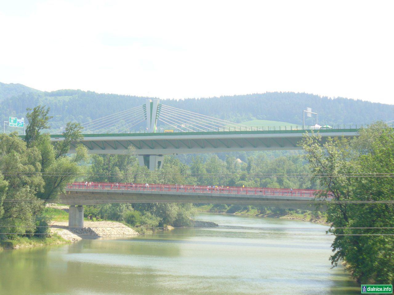 Pohľad zo "starého" mosta