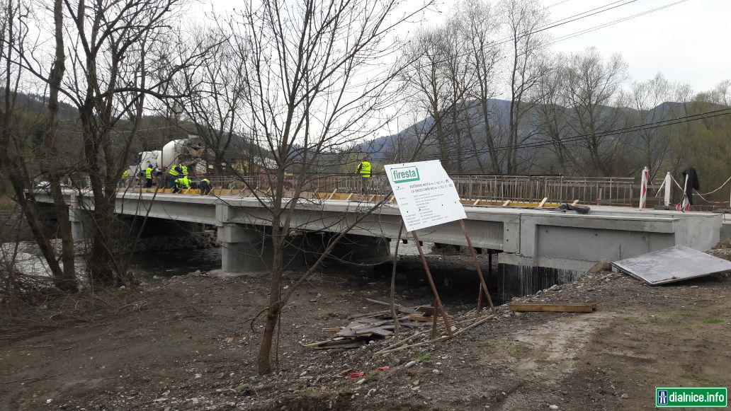 Rekonštrukcia mosta MO 2073-002 cez rieku Varínka vo Varine + rozširenie o lávku pre pešich a cyklistov