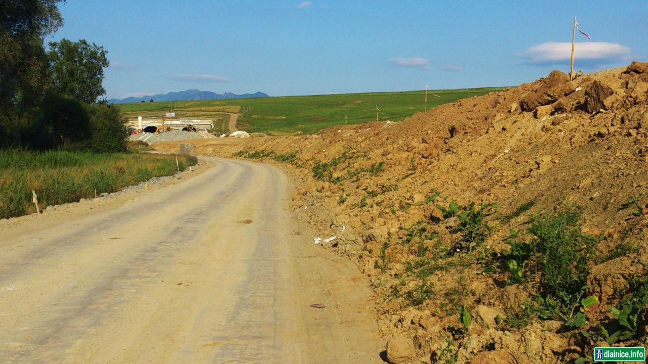 Násyp pre záp.portálom tunelu Zilina