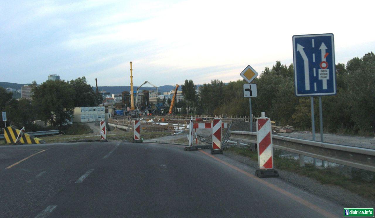 Električková trať do Petržalky