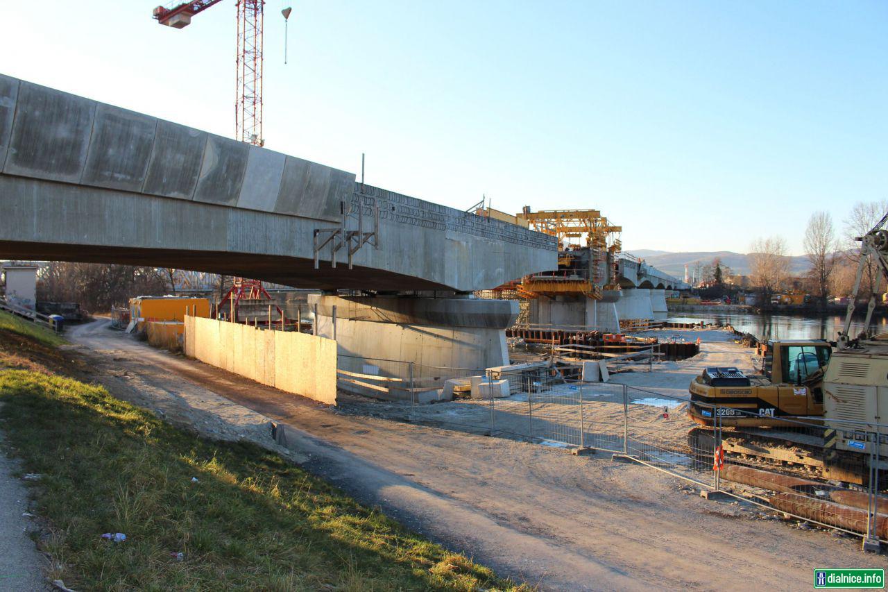 ŽSR, Modernizácia trate Zlatovce-Trenčianska Teplá 12/2015